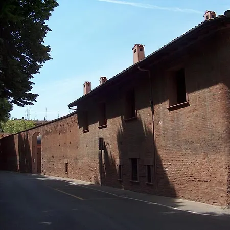 Village アパートホテル