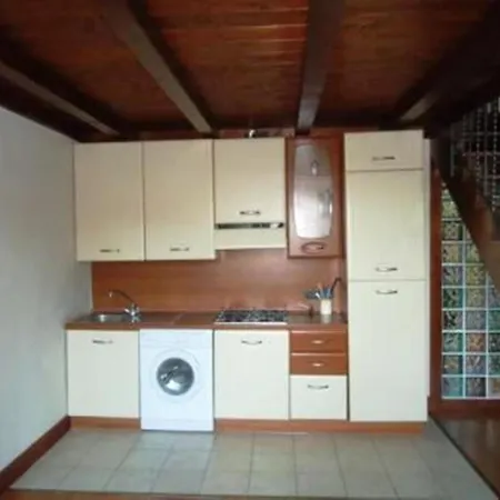 Village アパートホテル イーモラ