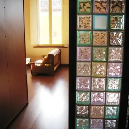 Village イーモラ