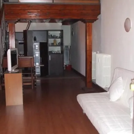 Village アパートホテル *