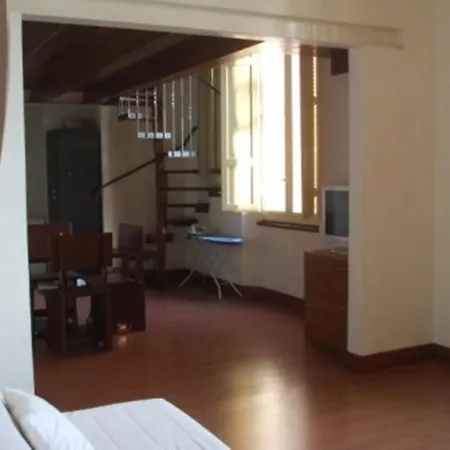 Village アパートホテル *