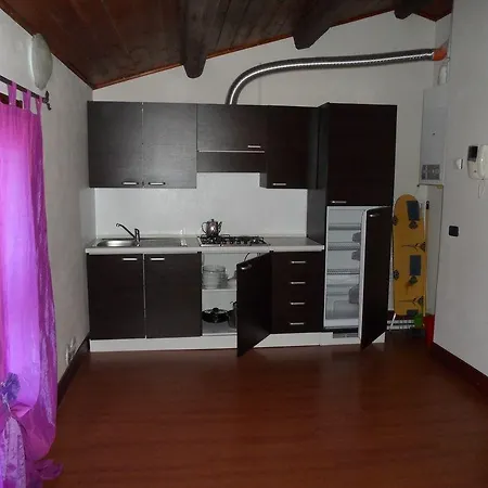 Village イーモラ