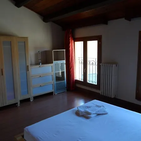 Village アパートホテル