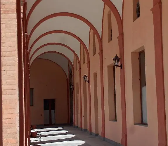 Village Apart-hotel *