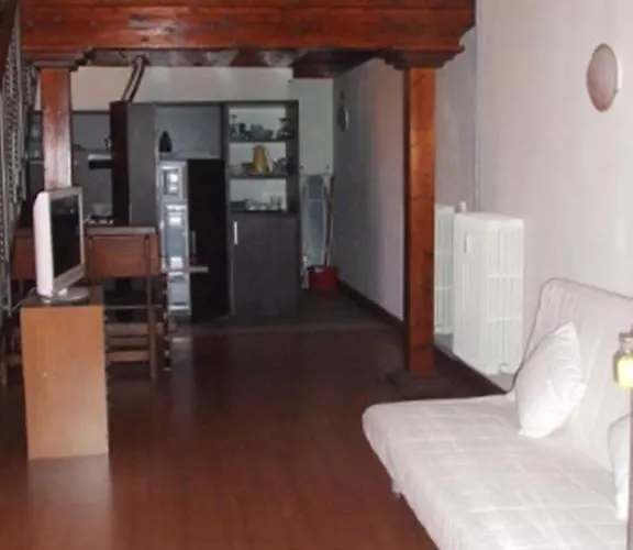 Village Aparthotel *