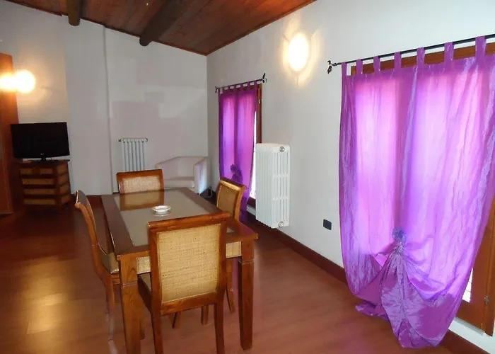 Village Apart-hotel *